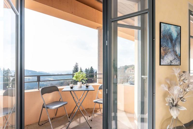 Appartement - 84 m² - 4 pièces