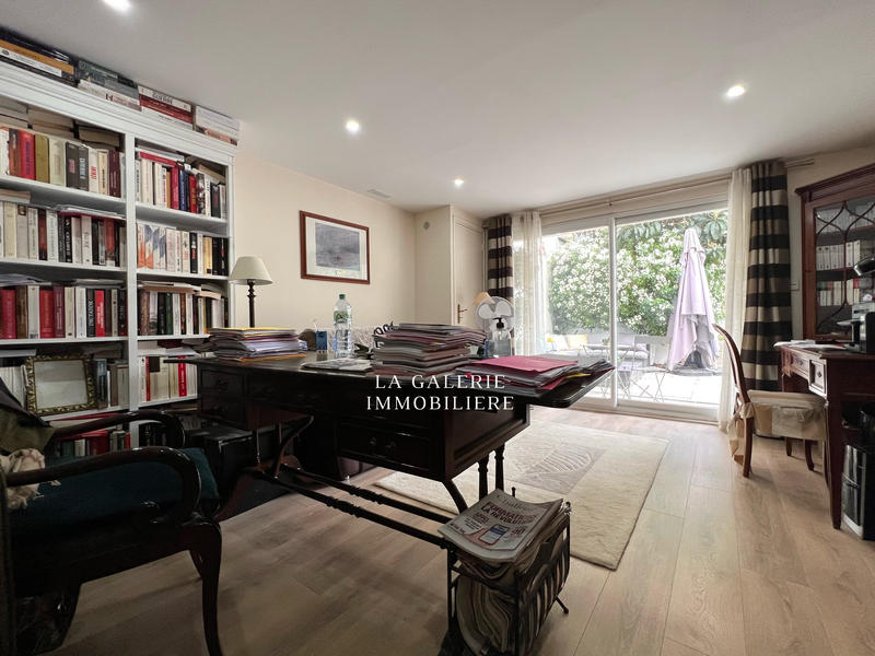 Maison - 186 m² - 8 pièces