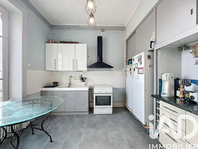 Appartement - 212 m² - 6 pièces