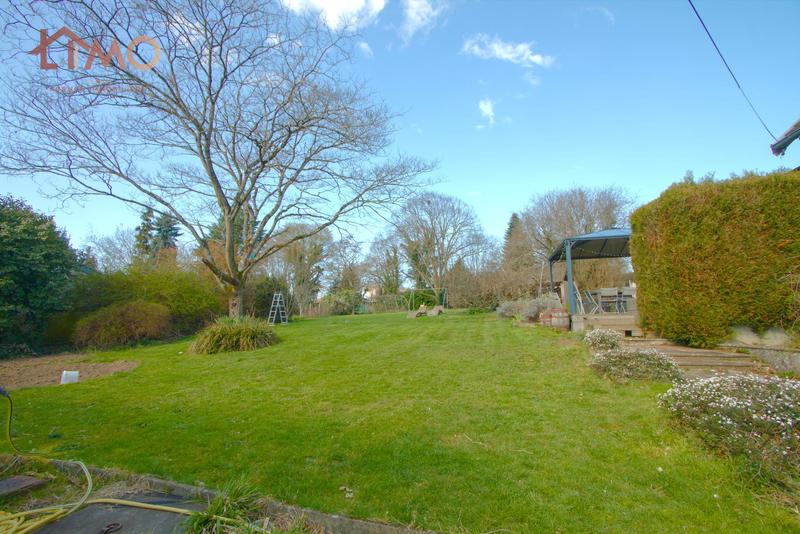 Maison - 300 m² - 12 pièces