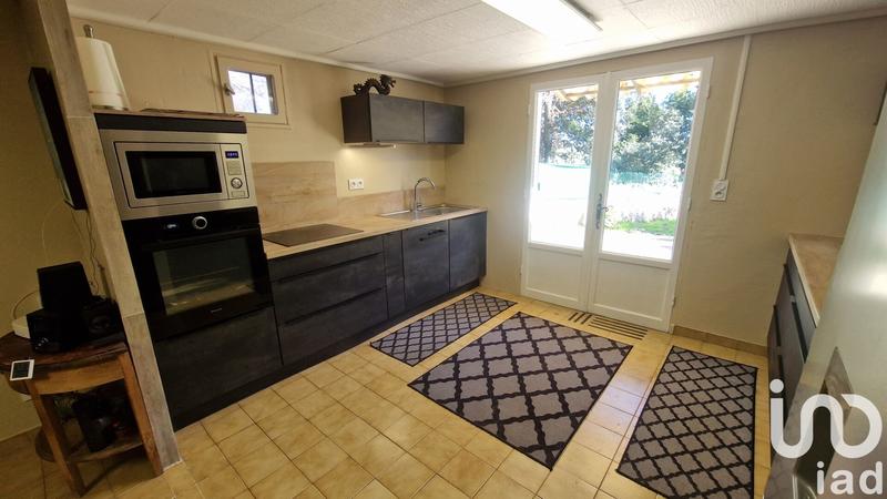 Maison - 196 m² - 9 pièces