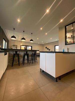 Maison - 165 m² - 6 pièces