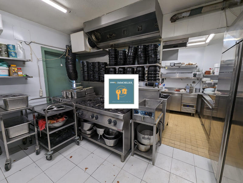 Fonds de commerce - Magasins - 270 m²