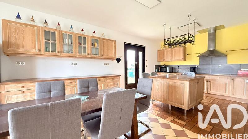 Maison - 358 m² - 11 pièces