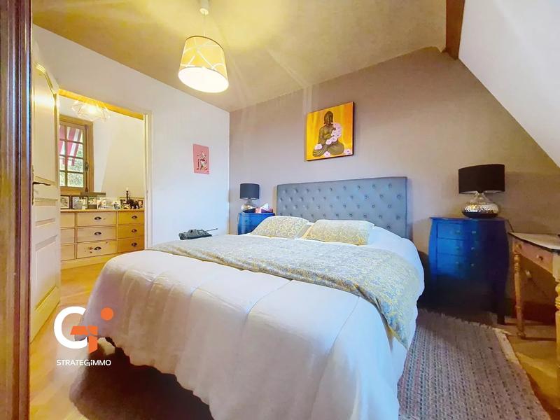 Maison - 350 m² - 8 pièces