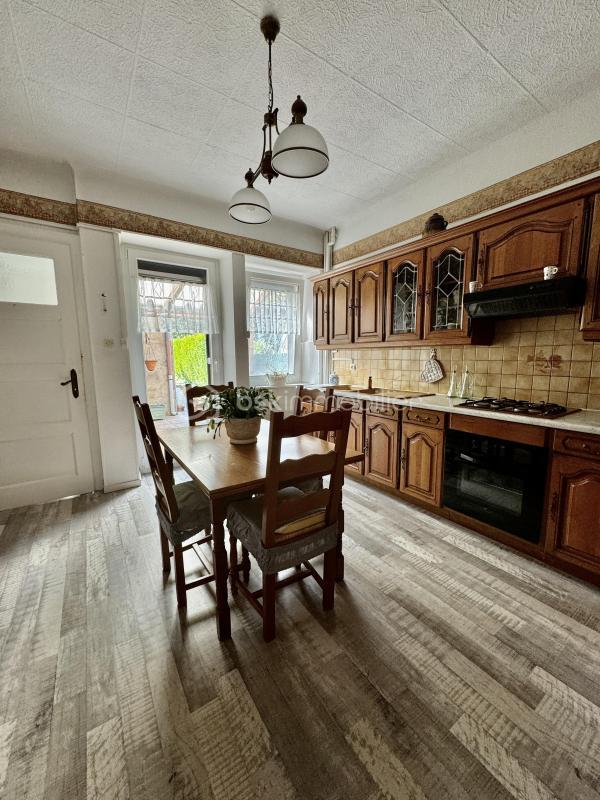 Maison de ville - 168 m² - 7 pièces