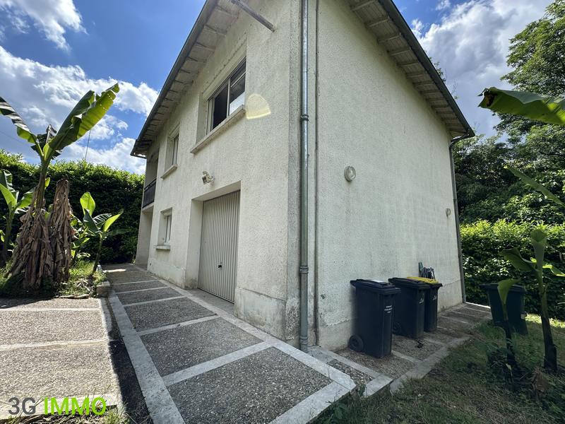 Maison traditionnelle - 102 m² - 6 pièces