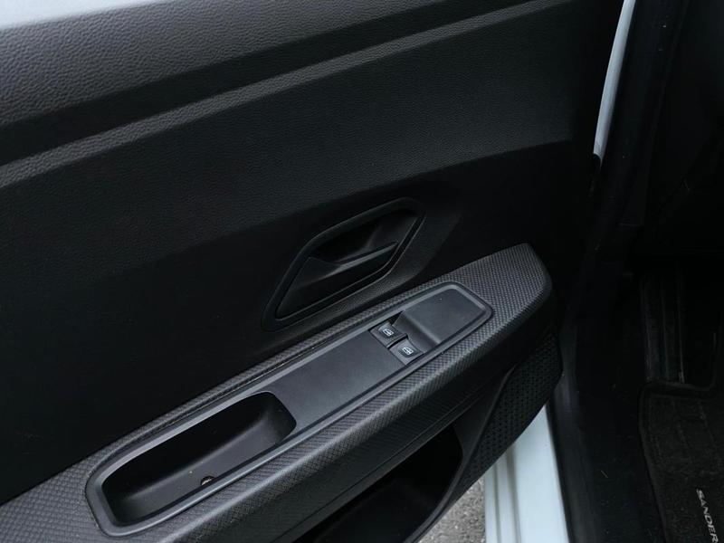 Dacia Sandero Essentiel Sce65 Carplay/Centralisation/Roue de Secours/Vitres Av Electriques
