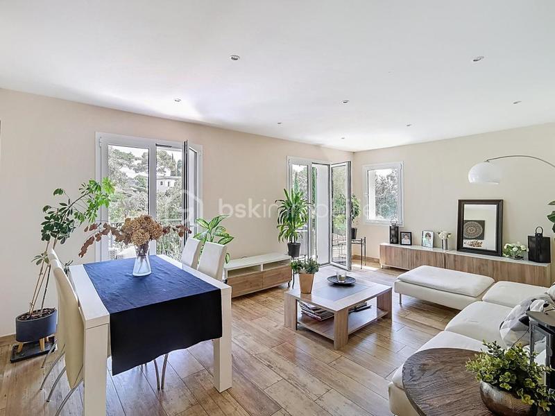 Villa - 140 m² - 6 pièces