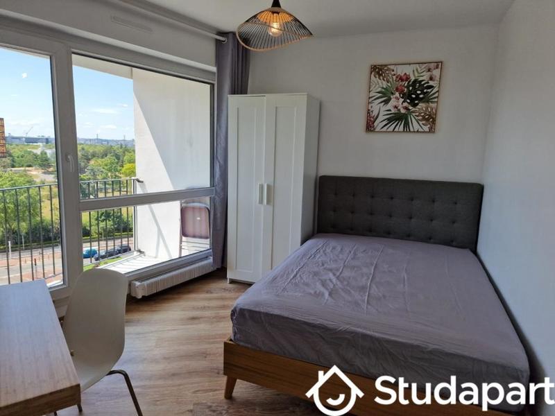 Chambre - 14 m² - 1 pièce