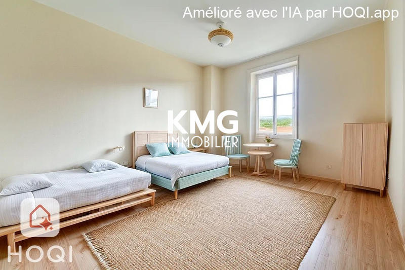 Appartement - 143 m² - 5 pièces