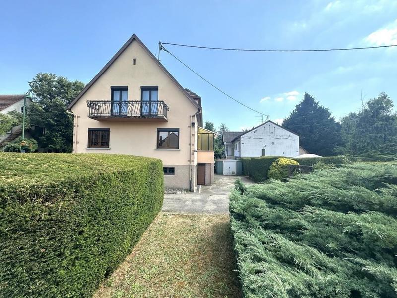 Maison - 115 m² - 6 pièces