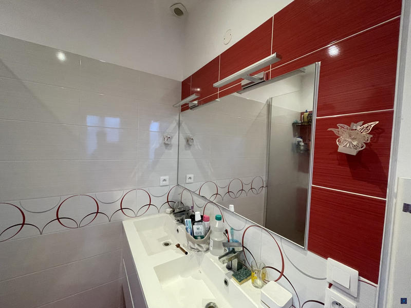 Maison - 104 m² - 5 pièces