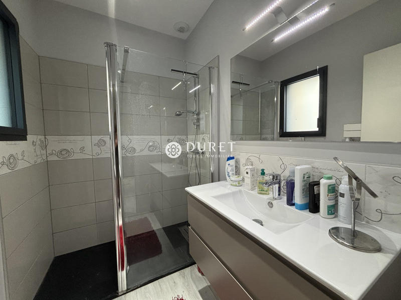 Maison - 182 m² - 6 pièces