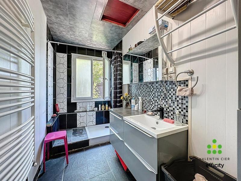 Maison - 126 m² - 7 pièces