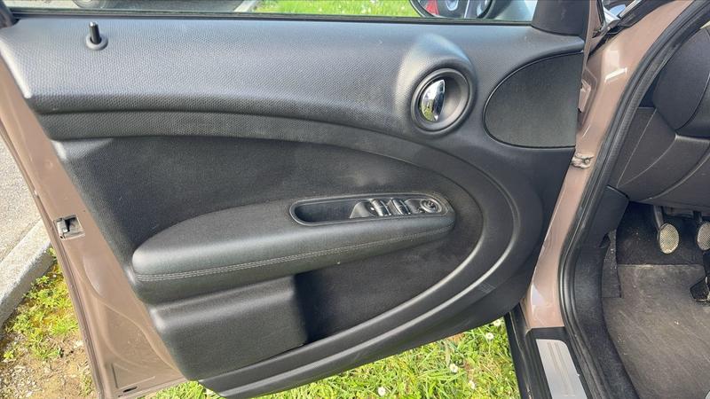 Mini Countryman 1.6 Cooper 122 Red Hot Chili