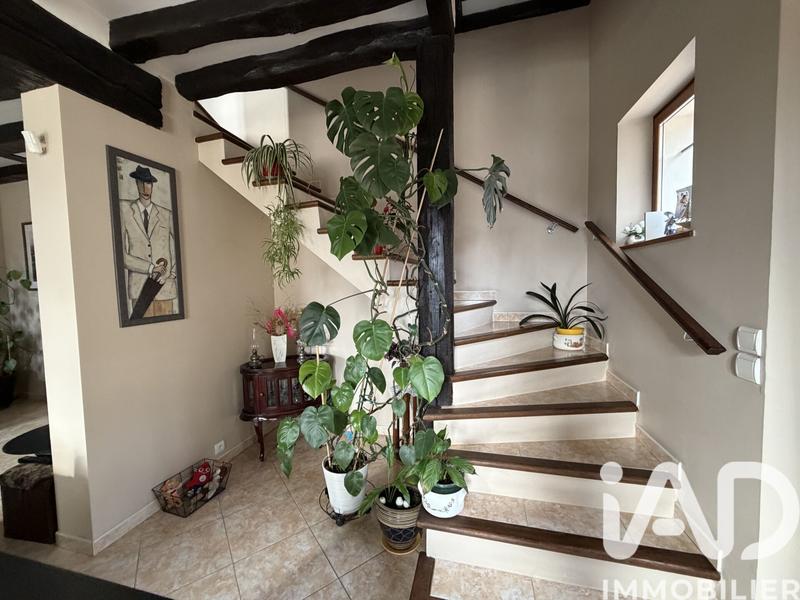 Maison - 153 m² - 8 pièces