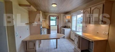 Maison traditionnelle - 108 m² - 5 pièces