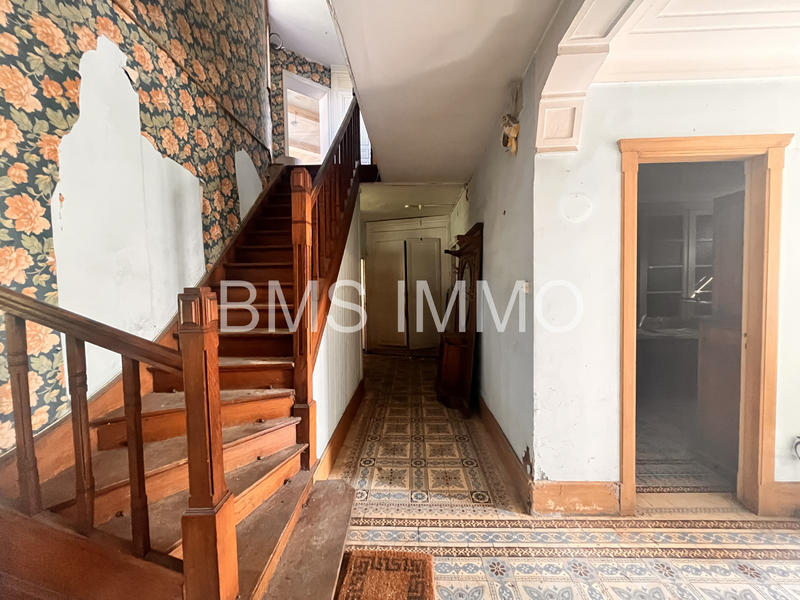 Maison - 320 m² - 7 pièces