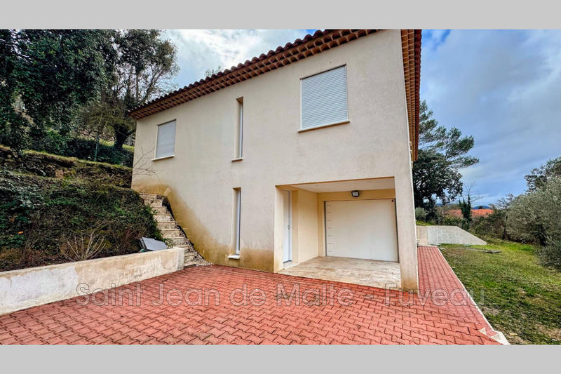 Maison - 105 m² - 4 pièces