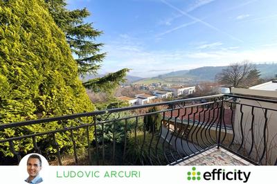 Maison - 157 m² - 7 pièces