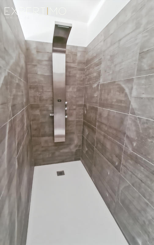 Maison - 187 m² - 6 pièces