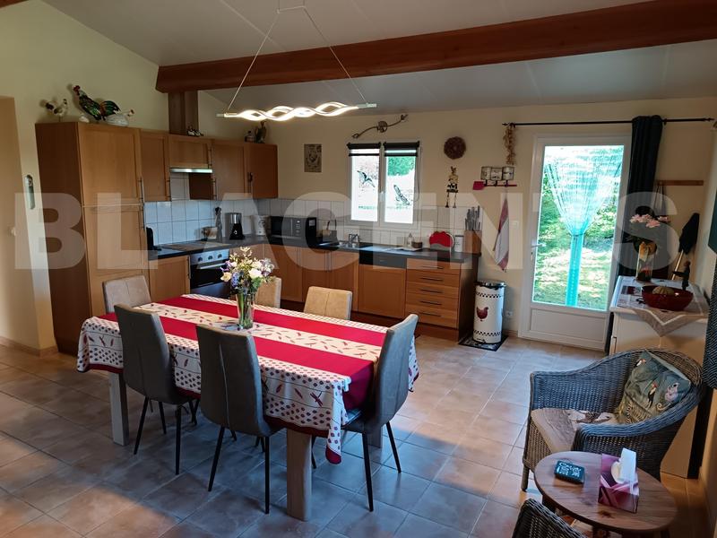 Maison - 110 m² - 5 pièces