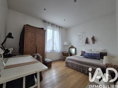 Maison de ville - 100 m² - 5 pièces