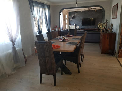 Maison - 140 m² - 6 pièces