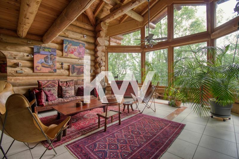 Maison - 260 m² - 8 pièces