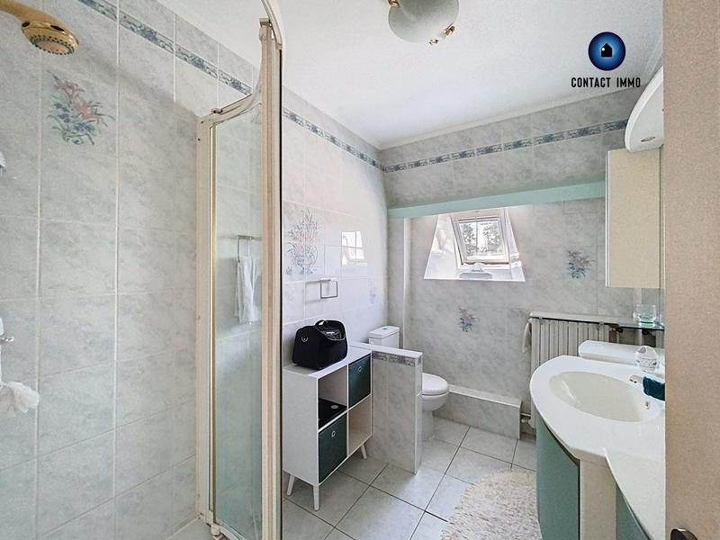 Maison traditionnelle - 200 m² - 7 pièces