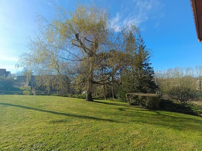 Terrain constructible - 1 200 m²