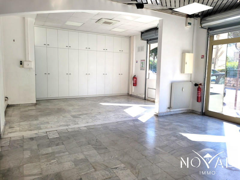 Bureau - 96 m² - 3 pièces