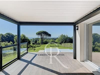 Villa - 143 m² - 4 pièces