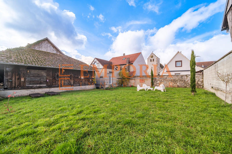 Loft - 122 m² - 3 pièces