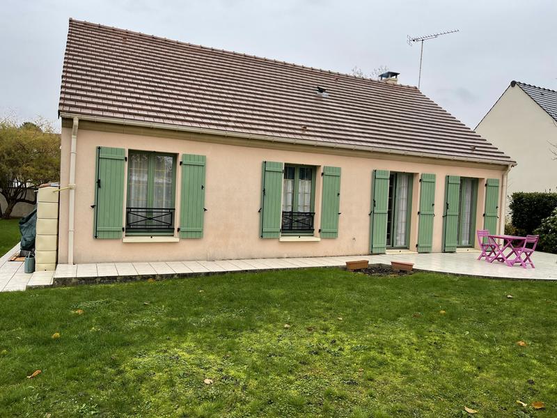 Maison - 90 m² - 4 pièces