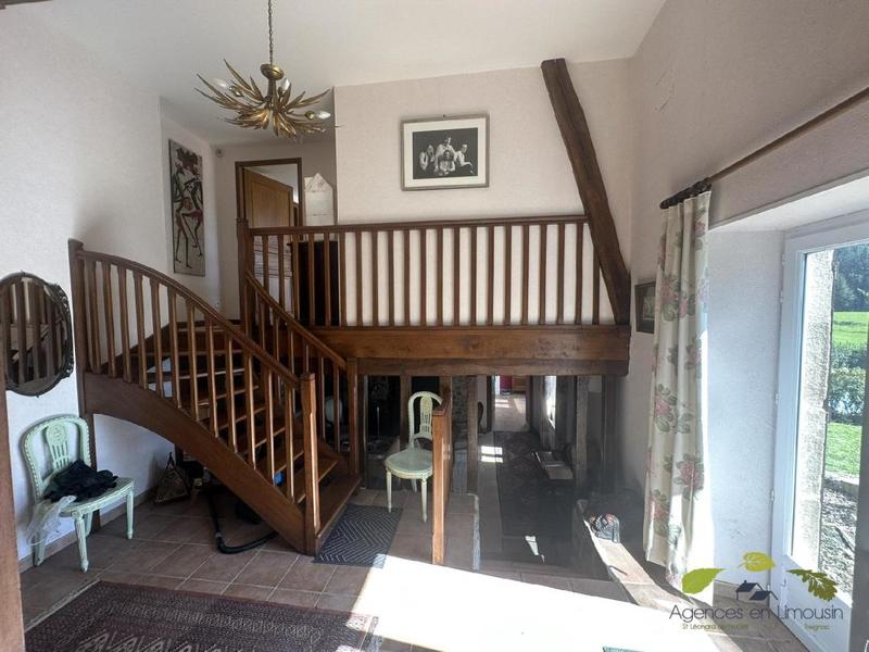 Propriété - 186 m² - 7 pièces