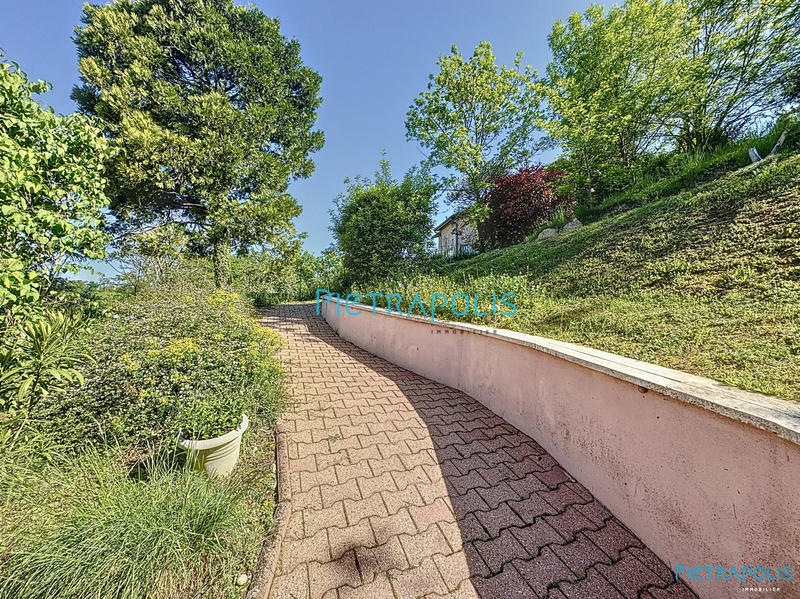 Maison - 161 m² - 7 pièces