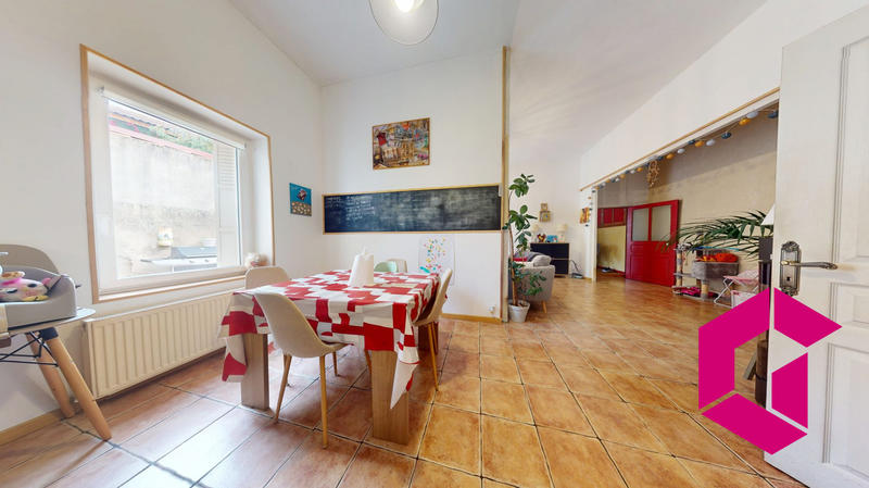 Maison ancienne - 194 m² - 6 pièces