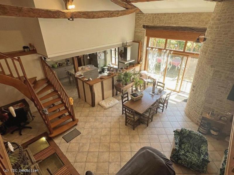Maison ancienne - 263 m² - 8 pièces