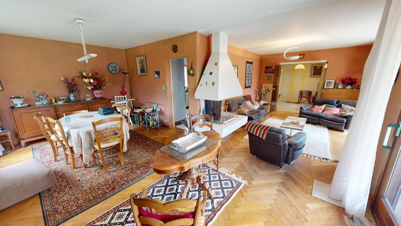 Maison - 167 m² - 5 pièces