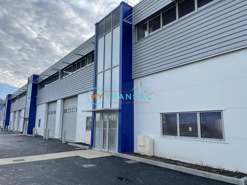 Local d'activités - 425 m²