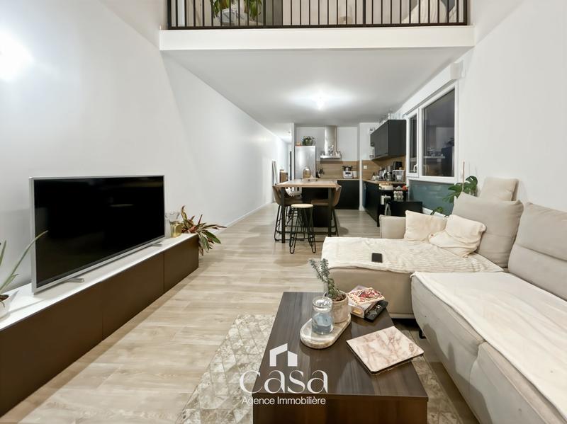 Maison - 99 m² - 4 pièces