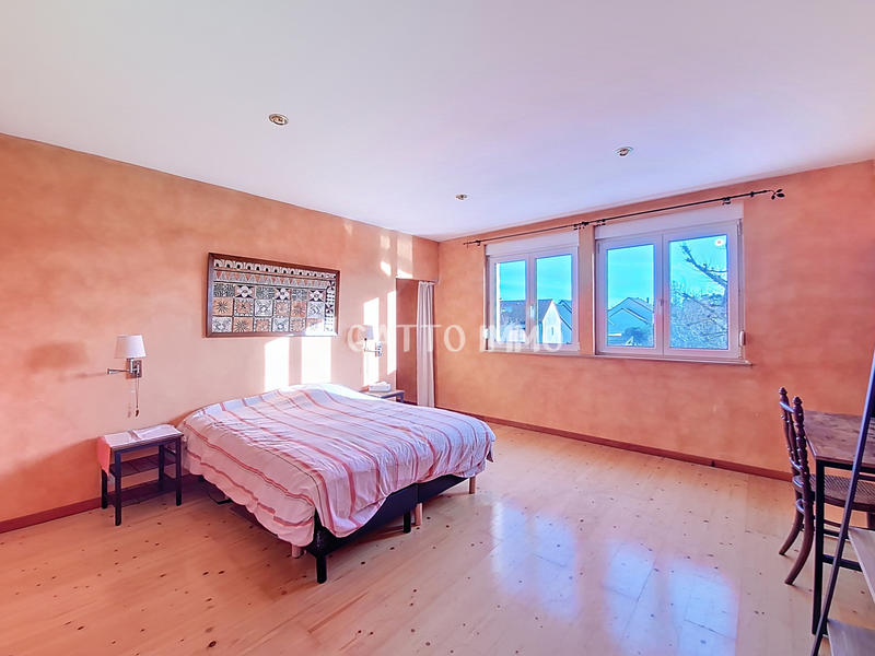 Maison - 200 m² - 6 pièces