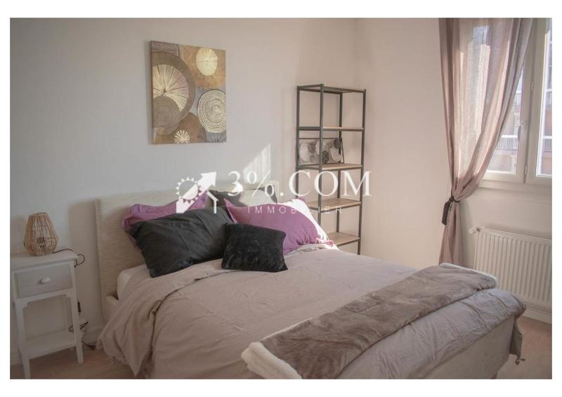 Appartement - 100 m² - 6 pièces