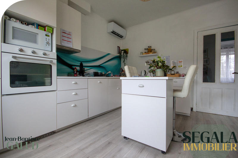 Maison - 140 m² - 5 pièces