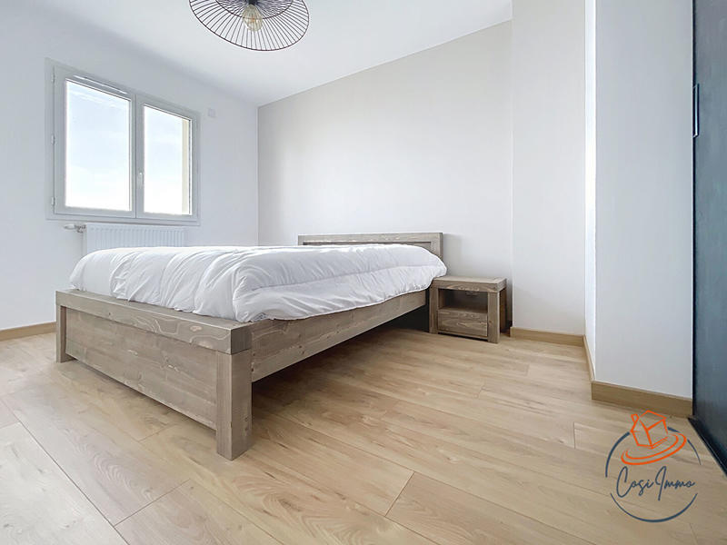 Maison - 93 m² - 4 pièces