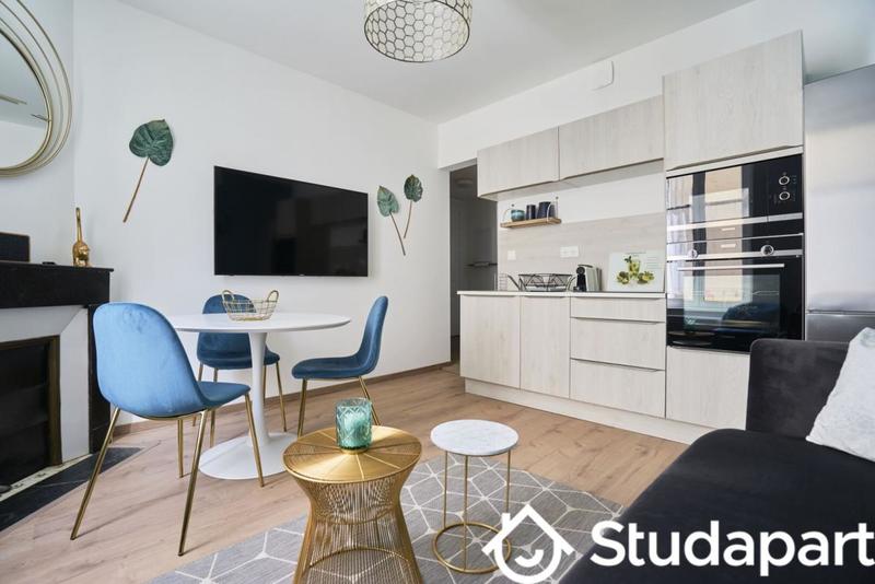 Chambre - 13 m² - 1 pièce