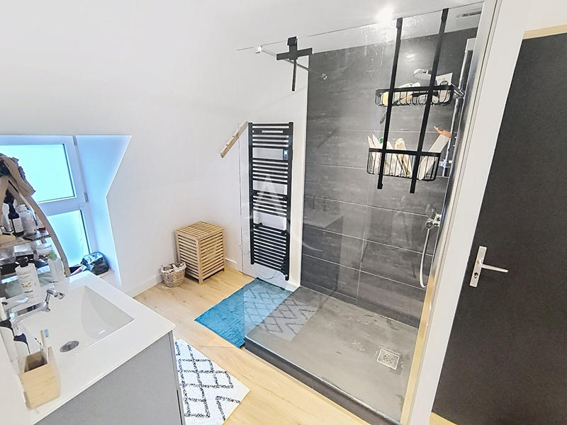 Maison - 131 m² - 6 pièces