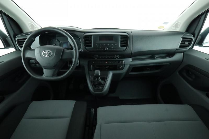 Toyota Proace Combi Compact 1.5 d-4d Dynamic 9pl 120 ch